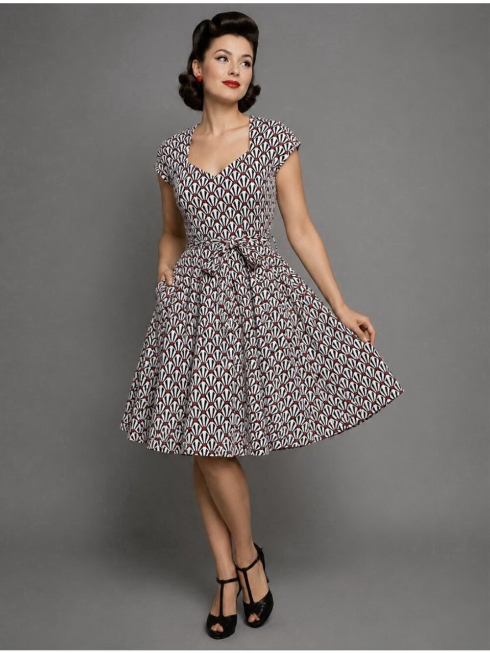 EFFIE'S HEART Womens S Retro Print Hedy Dress Black/White/Red Pinup